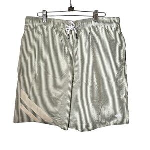 Solid & Striped Men’s Sz L White Green Seersucker Striped Swim Trunks NWT